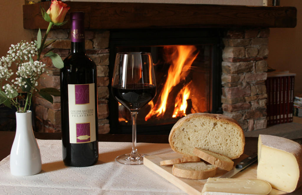 Agriturismo La Virginia Villa Revello Ngoại thất bức ảnh