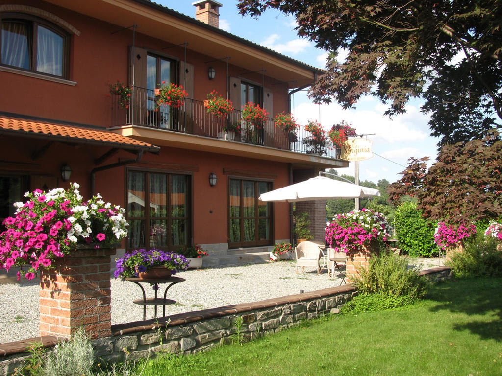 Agriturismo La Virginia Villa Revello Ngoại thất bức ảnh